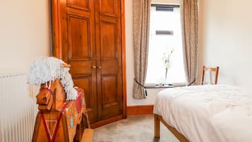 Cottage | 3 bedrooms, individually decorated, individually furnished, free WiFi