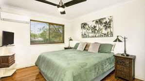 Unclassified image, 5 of 8, button - HENL3 - Henley Street - Lane Cove West (Lane Cove West)