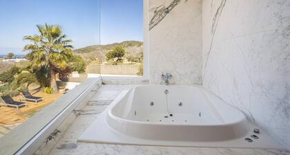 Belvilla by OYO Sa Talida