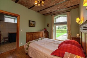 4 slaapkamers, reisbedje, gratis wifi