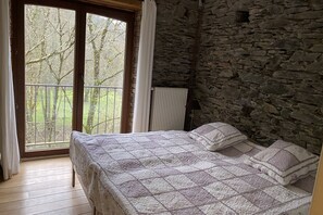 7 bedrooms, free WiFi