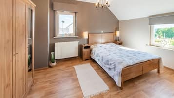 6 bedrooms, free WiFi