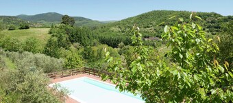 Villa in Casentino with Pool & Castle Views