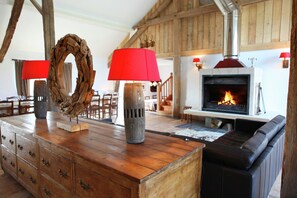 Interior - Holiday Home in Léglise near Ardennes River (Léglise)