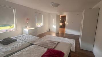 2 chambres, coffres-forts dans les chambres, Wi-Fi gratuit