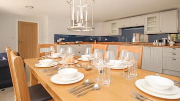 Cottage | Interior