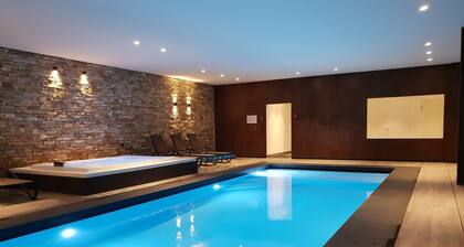 Schönes Ferienhaus mit privatem Swimmingpool in Waimes