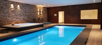 Top rækkehus med indendørs pool og mange faciliteter i High Fens området