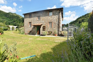 Exterior - Pescaglia Serene Retreat (Pescaglia)