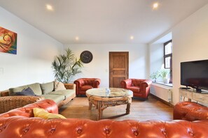 Smart TV, DVD player - Authentic farmhouse in Lierneux with heated pool (Lierneux)