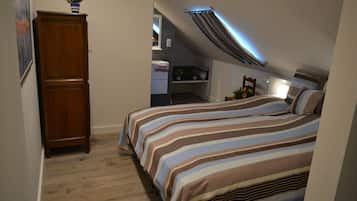 6 Schlafzimmer, Bügeleisen/Bügelbrett, Internetzugang