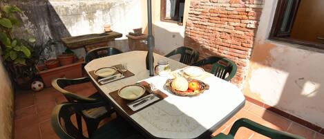 Terrasse / Balkon