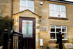 Cottage | Exterior detail