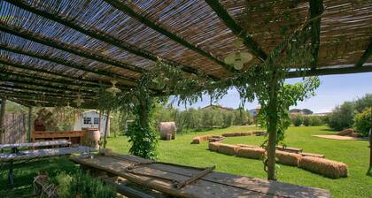 Tuscan Stay w/ Jacuzzi