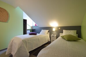 9 bedrooms, WiFi