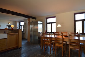 Dining - Holiday Home in Izier with Roofed Terrace, Garden, Parking (Izier)