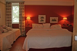 5 bedrooms, free WiFi