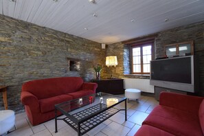 Smart TV, DVD player, stereo