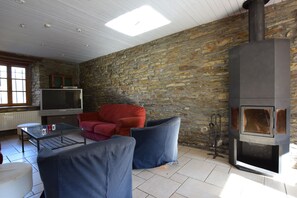 Smart-TV, DVD-Player, Stereoanlage