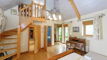 4 slaapkamers, reisbedje, gratis wifi