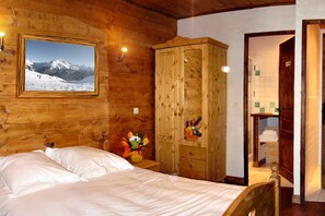5 bedrooms, free WiFi
