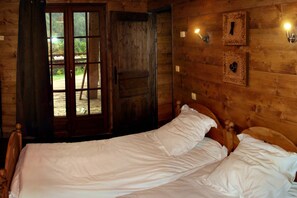 5 habitaciones y wifi gratis 