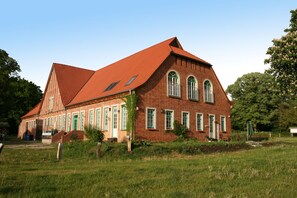 Exterior - Charmante Wohnung mit Garten in Blowatz (Blowatz)