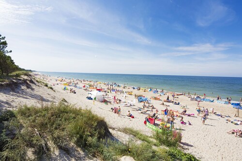 Holiday home located near the sea; ideal for relaxing with family.
