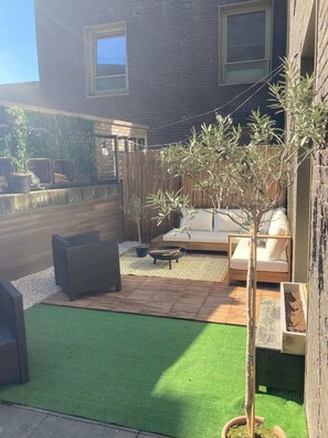 Eenvoudig appartement, 1 kingsize bed | Terrein van de accommodatie