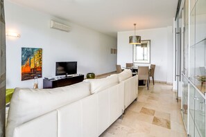 TV connectée, chaîne hi-fi