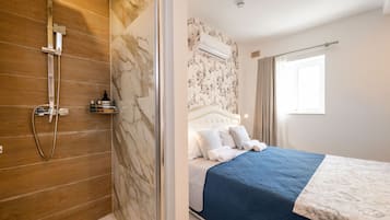 Habitación doble estándar, 1 cama Queen size | Minibar, escritorio, espacio para trabajar con laptop y wifi gratis