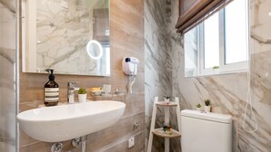 Chambre Triple | Salle de bain