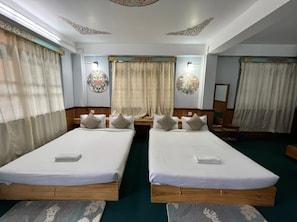 Habitación Deluxe con 1 cama matrimonial o 2 individuales | Wifi gratis
