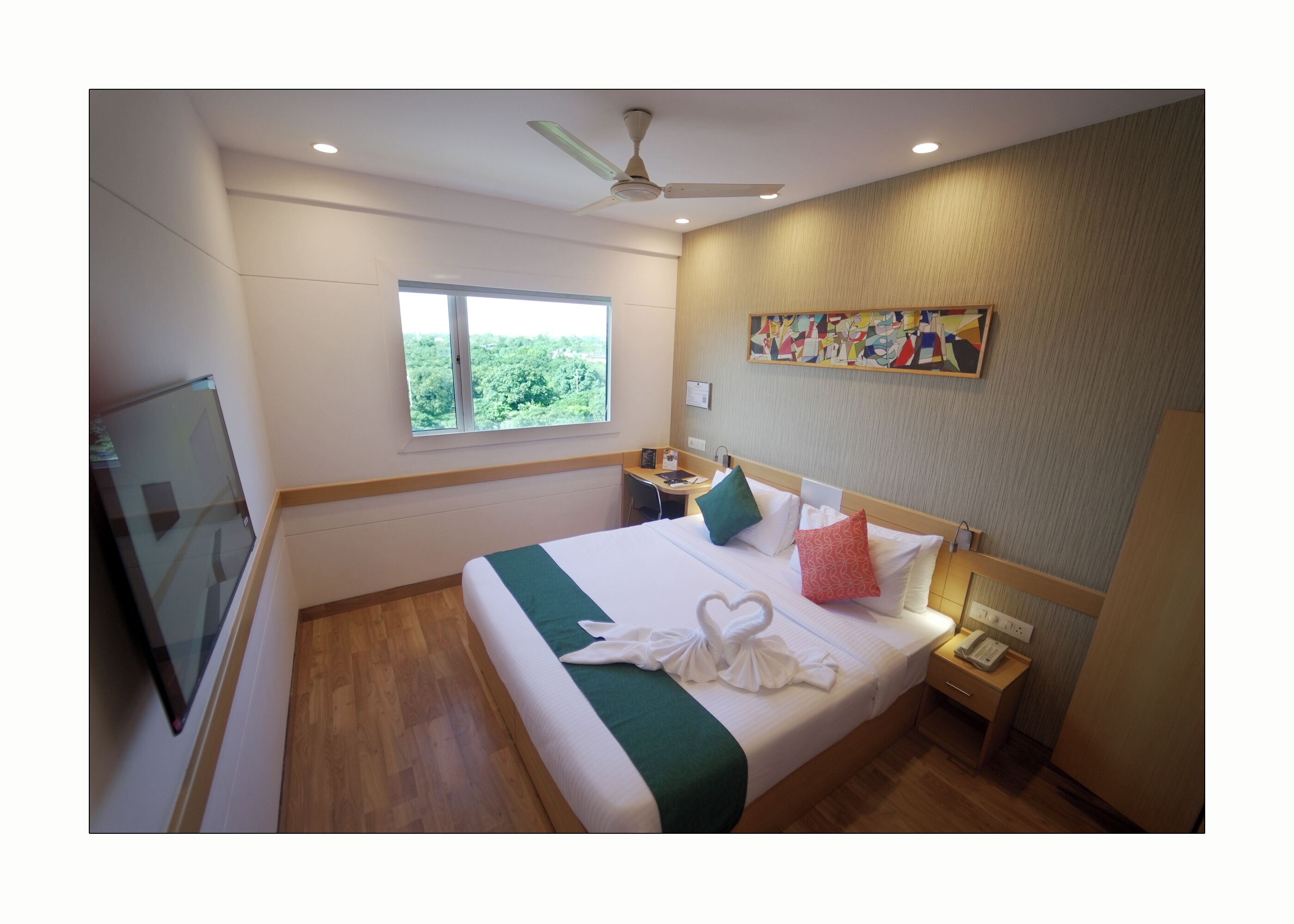 Premium Room | In-room safe, desk, laptop workspace, blackout curtains