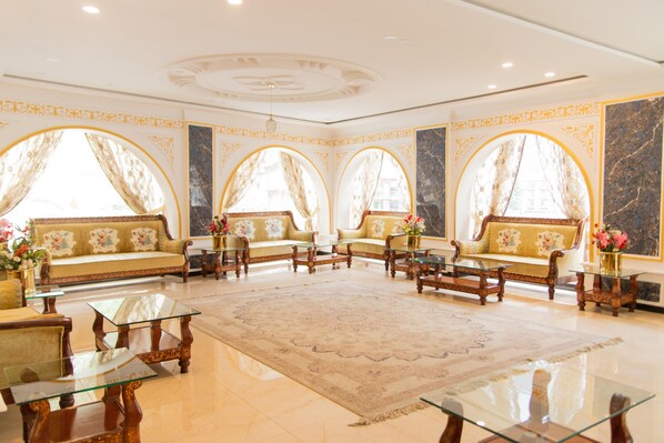 Lobby - Jovial Gold (Balakot)
