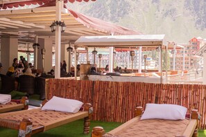 Free daily buffet breakfast  - Jovial Gold (Balakot)