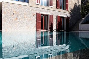 Pool - Villa in Capdepera with Private Pool & Golf (Canyamel)
