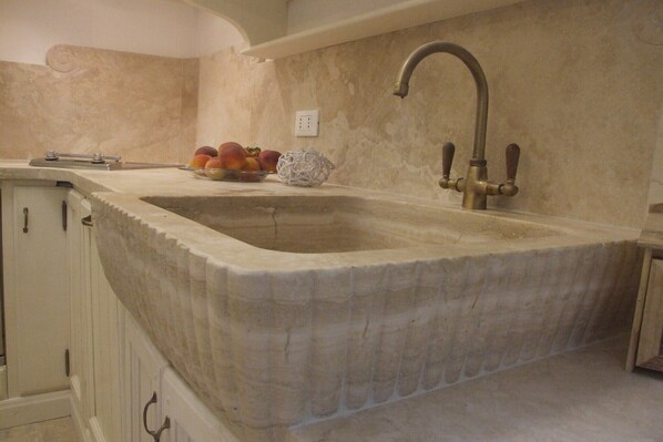 Frigorífico, microondas y lavavajillas