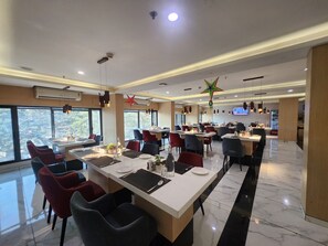 Interior detail - Mastiff Hotel Ankleshwar (Ankleshwar)