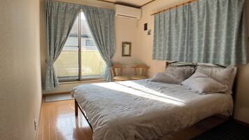 3 bedrooms, in-room safe, desk, iron/ironing board