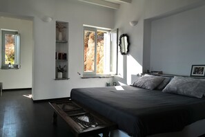 2 bedrooms, iron/ironing board