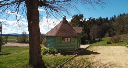 Comfortable gĂźte in Auvergne near hiking trails