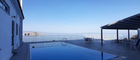 Villa | Zwembad | Een binnenzwembad