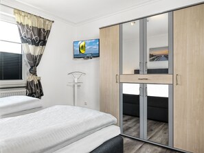 4 Schlafzimmer, Reisekinderbett, kostenloses WLAN