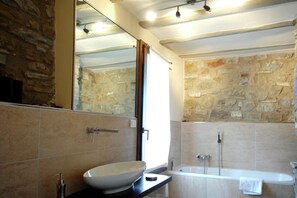Baignoire, bidet