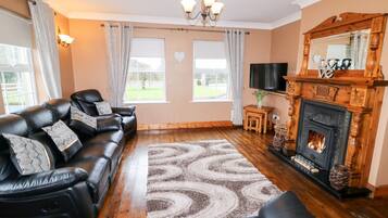 Cottage | Living area