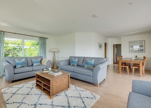 Cottage | Living area