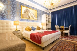 Royal Studio Suite | Frette Italian sheets, premium bedding, memory foam beds, in-room safe - Royal Arena Relais - Royal Solution (Verona)