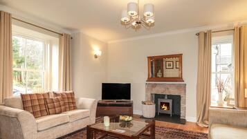 Cottage | Interior