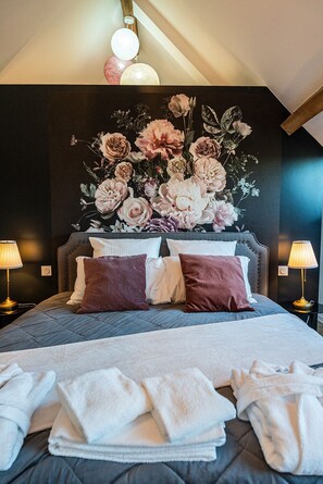 8 Schlafzimmer, Bügeleisen/Bügelbrett, kostenloses WLAN, Bettwäsche